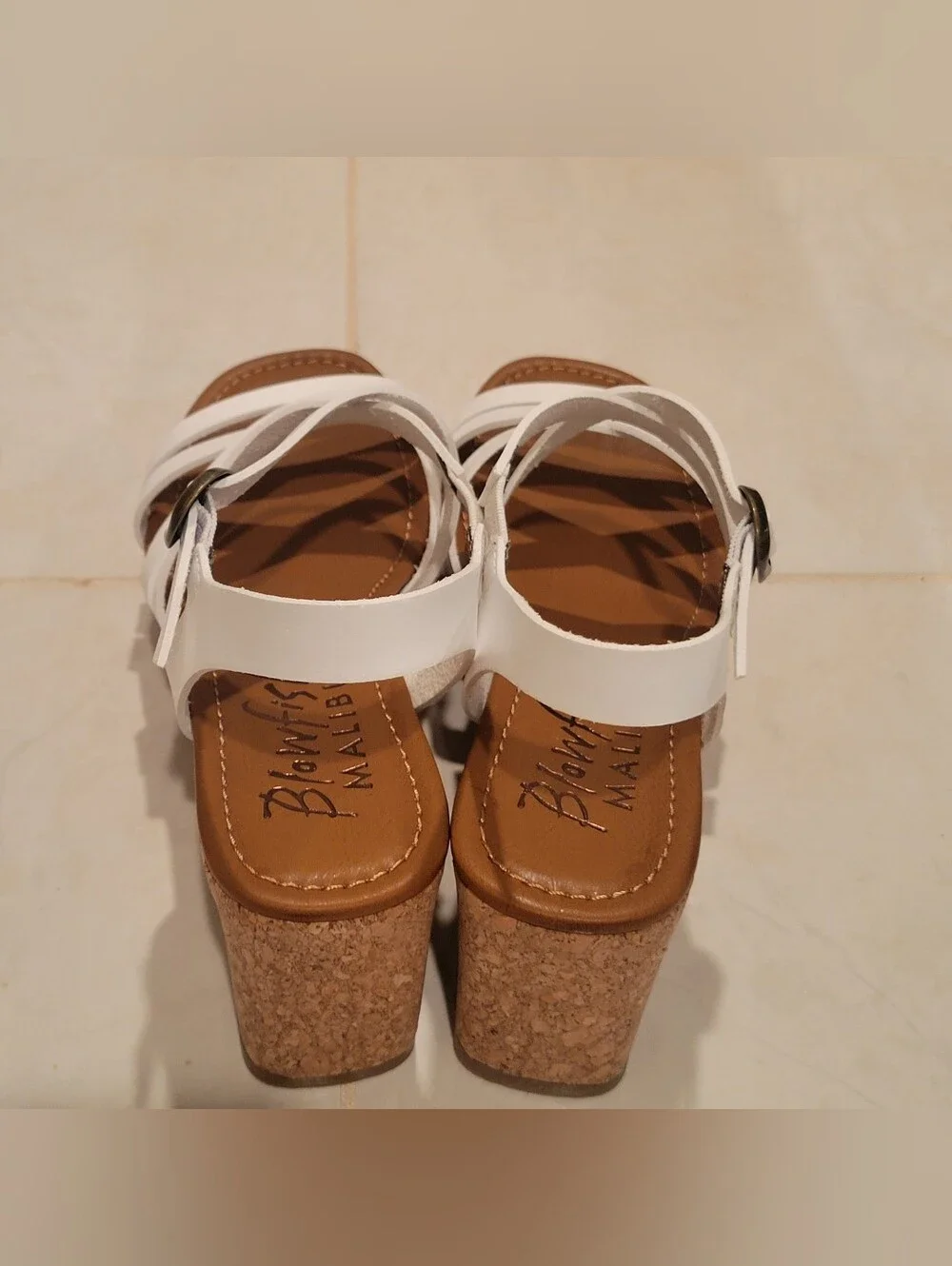 NWOB Size 9 Platform Wedge Strappy Sandals White Women’s cork open toe Malibu